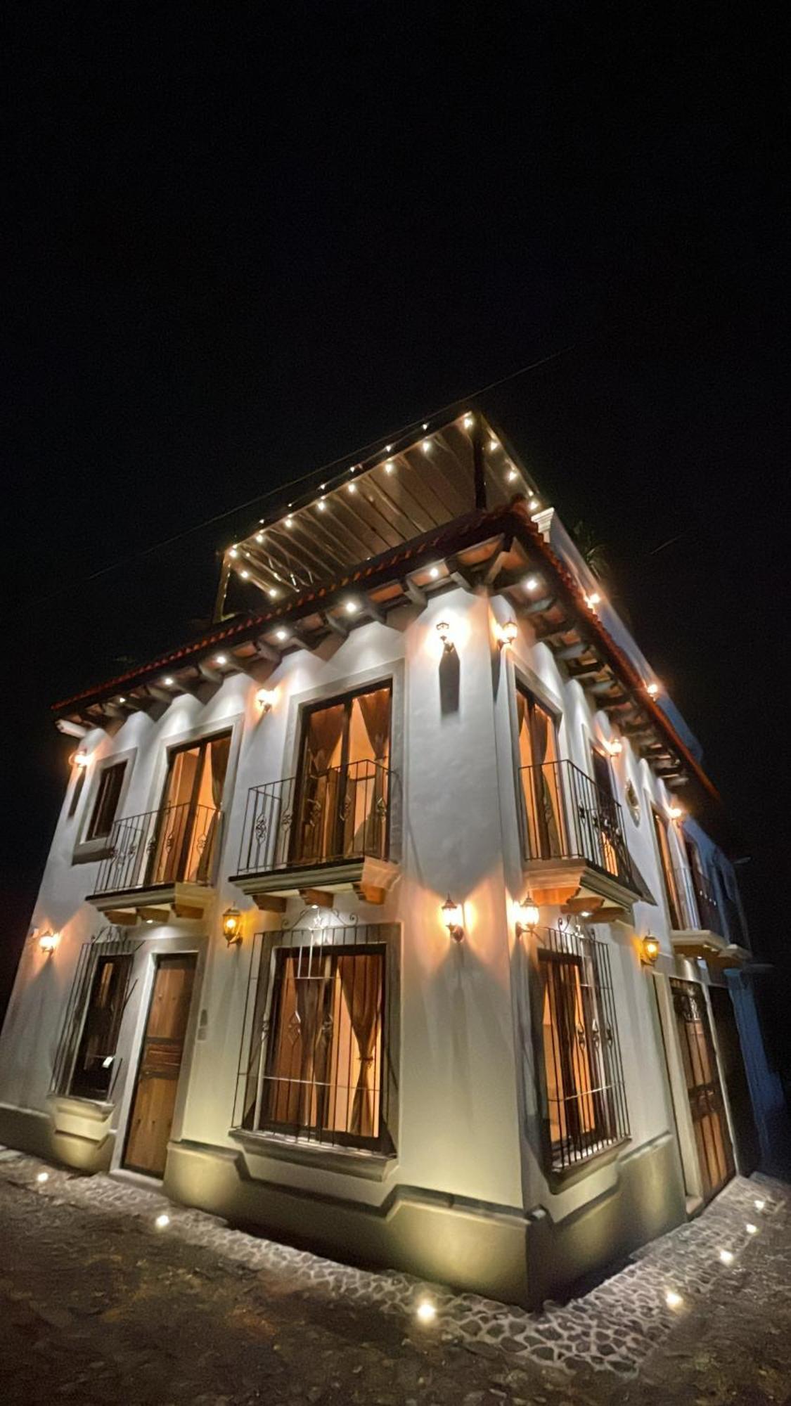 Grande De Lujo En Guatemala Antigua